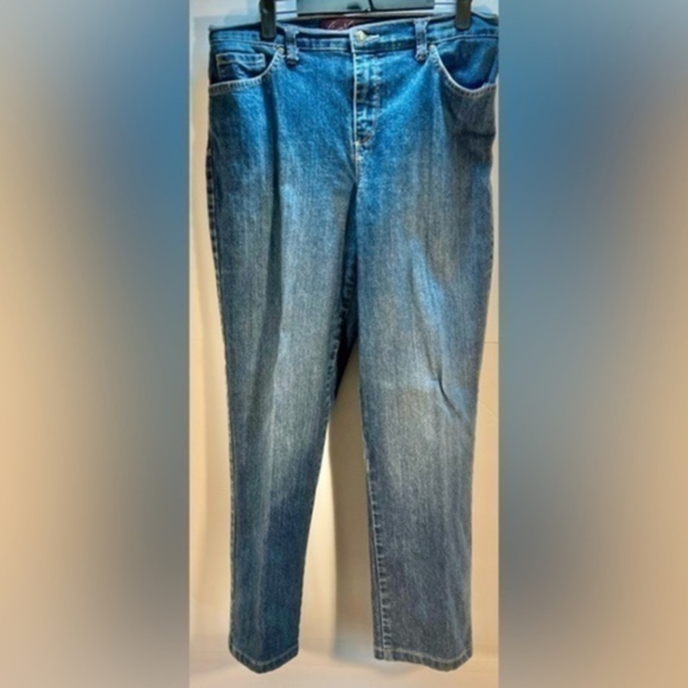 GLORIA VANDERBILT AMANDA DENIM JEANS SIZE 8